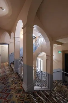 Hôtel Danieli Avignon - Lobi