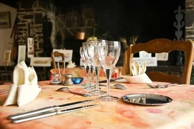Hôtel de France - Yerinde Yemek