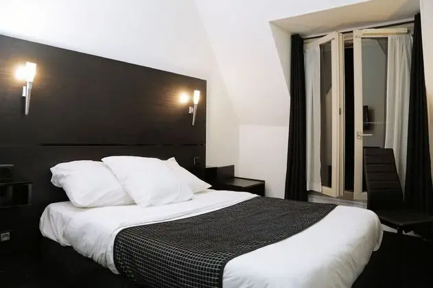 Hôtel de l'Exposition République