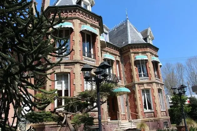 Hôtel de Paris - Restaurant Bistronomy - Dış Mekan