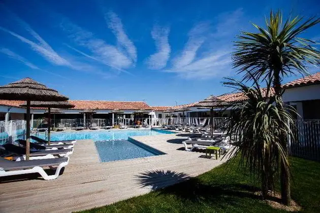 Hôtel de Ré, The Originals Boutique - Havuz