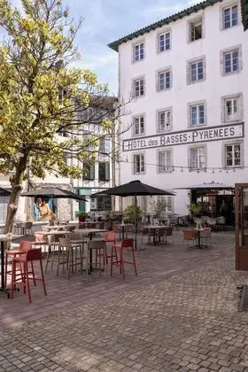 Hôtel des Basses Pyrénées - Dış Mekan