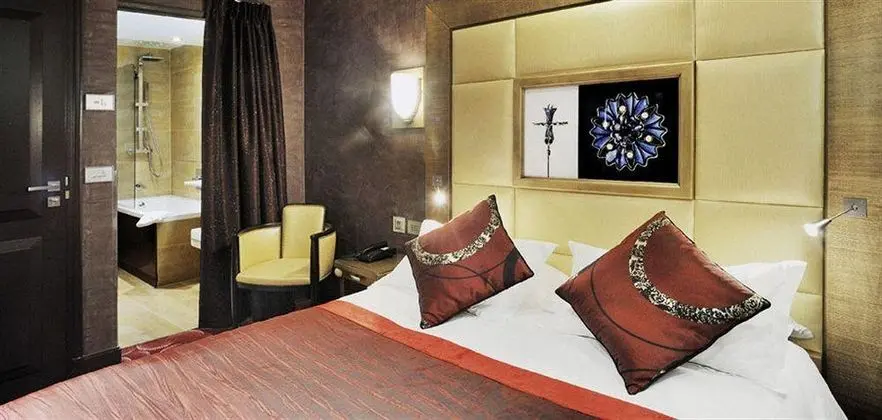 Hôtel des Champs-Élysées