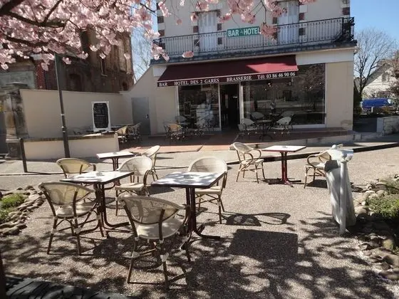 Hôtel des Deux Gares - Dış Mekan