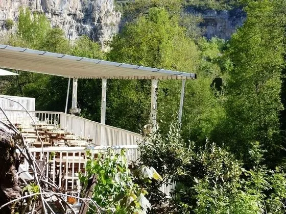 Hôtel des Grottes - Dış Mekan