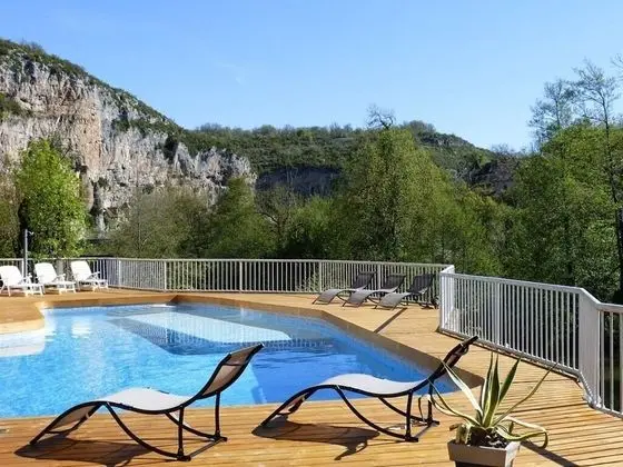 Hôtel des Grottes - Havuz