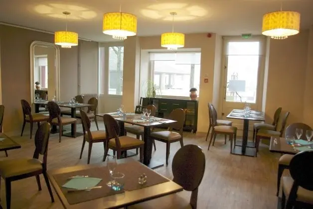 Hôtel des Voyageurs