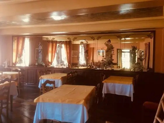 Hôtel Du Commerce - Yerinde Yemek