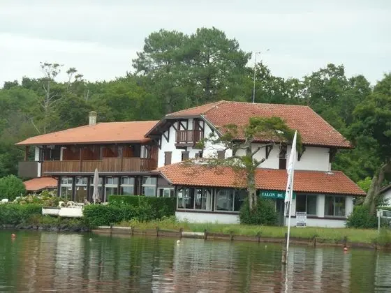 Hôtel du Lac - Dış Mekan