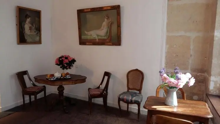Hôtel du Lys - Genel