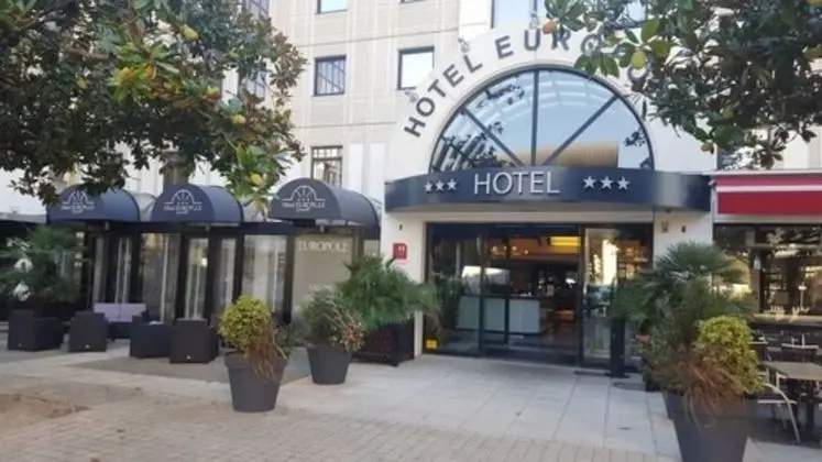 Hôtel Europole - Dış Mekan