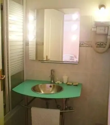 Hôtel Georges - Banyo Özellikleri
