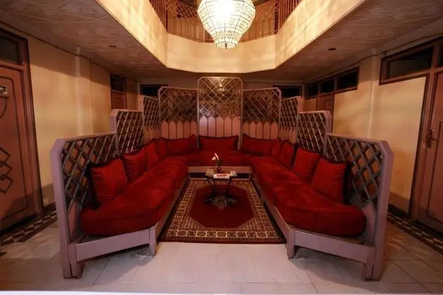 Hôtel Ichbilia - Lobi