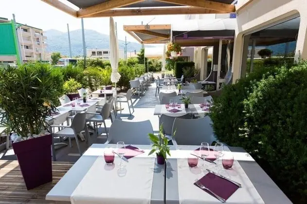 Hôtel inn design Eybens - Grenoble Sud (ex: Kyriad) - Yerinde Yemek