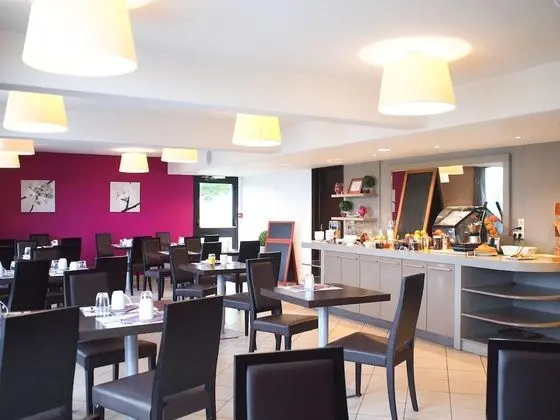 Hôtel Inn Design Resto Novo Le Mans - Yerinde Yemek