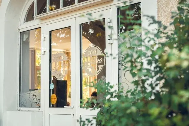 Hôtel La Magnanerie, Côté Bistro - Dış Mekan