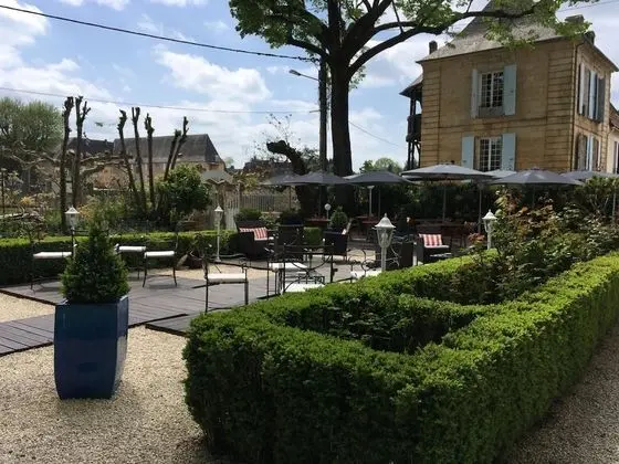 Hôtel La Roseraie - Dış Mekan