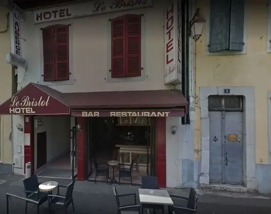 Hôtel Le Bristol - Dış Mekan