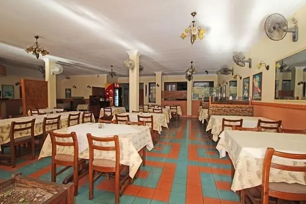 Hôtel Le Colbert At Diego Suarez - Yerinde Yemek
