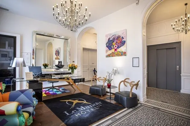 Hôtel Le Manoir - Lobi