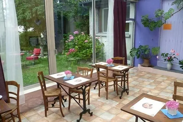 Hôtel Le Relais Lamartine - Kahvaltı