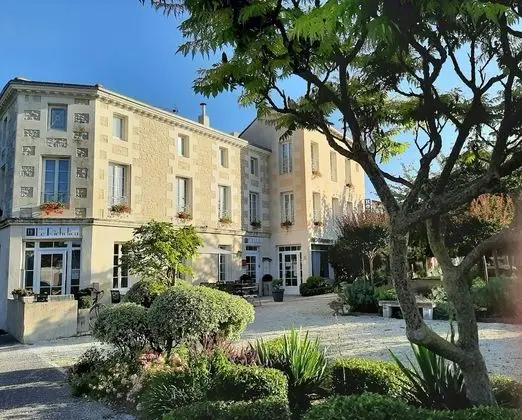 Hôtel Le Richelieu - 1