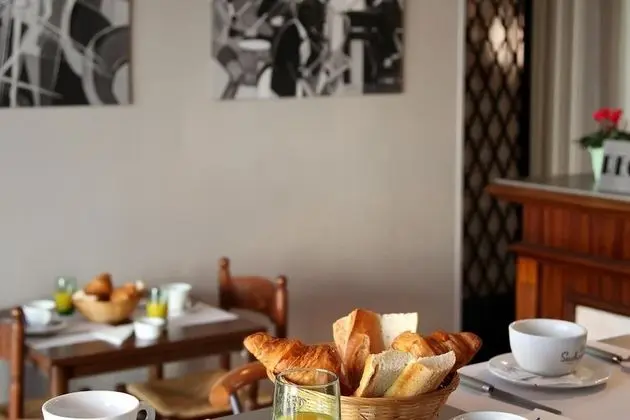 Hôtel Le Rochegude - Yerinde Yemek