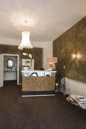 Hôtel Le Saint Louis - Lobi