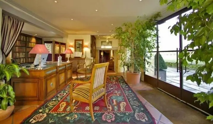 Hôtel Le Vieux Logis - Lobi