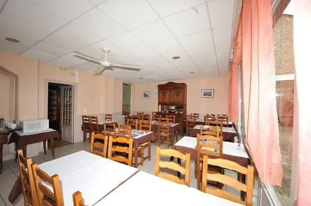 Hôtel Les Bateliers - Yerinde Yemek