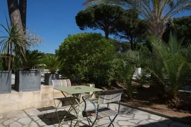 Hôtel les Capucines - Dış Mekan