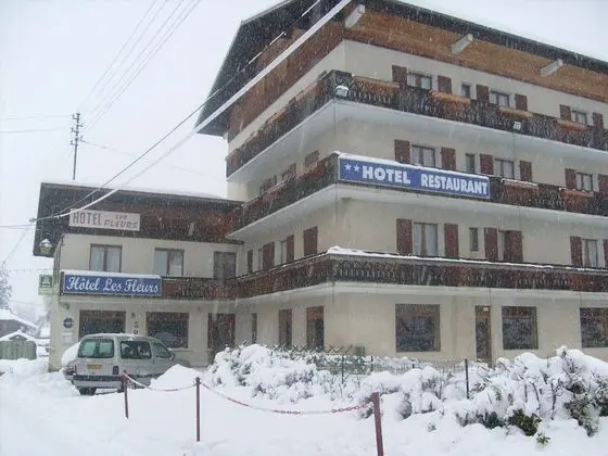 Hôtel Les Fleurs - Dış Mekan