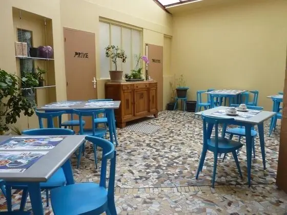 Hôtel Les Pins - Yerinde Yemek