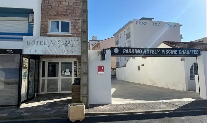 Hôtel les Sables - Dış Mekan