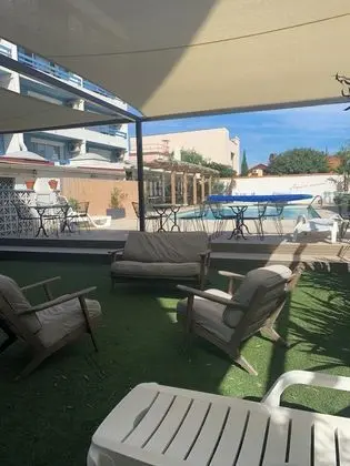 Hôtel les Sables - Havuz