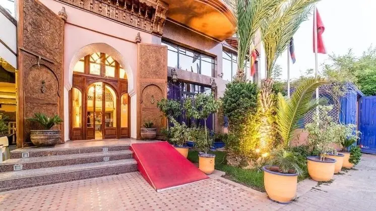 Hôtel les trois palmiers