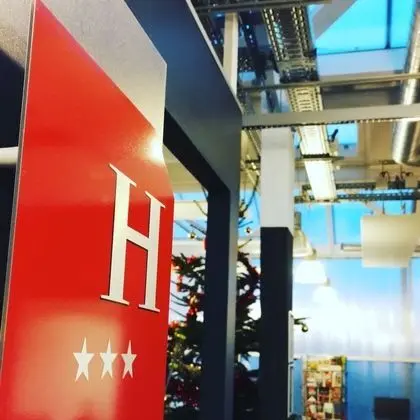 Hôtel Libéra Caen - Lobi
