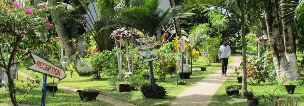 Hôtel Lodge La Pirogue Mahambo - Dış Mekan