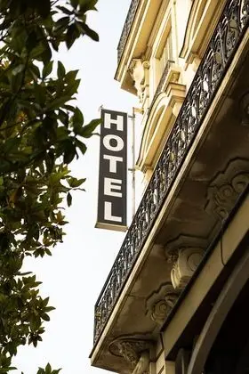 Hôtel l'Univers - Dış Mekan