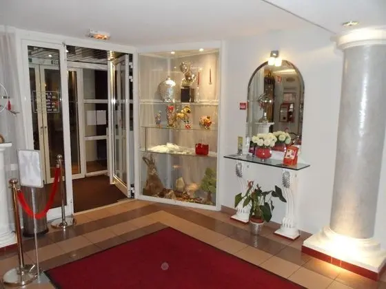 Hôtel Lyon Sud - Lobi