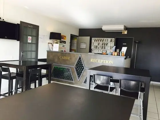 Hôtel Marjolaine - Öne Çıkan Resim