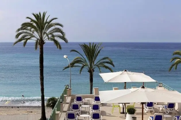 Hôtel Menton Le Vendôme - Plaj