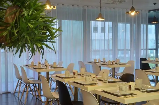 Hôtel Mercure Nantes Saint-Herblain - Yeme / İçme