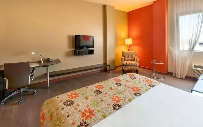 Hôtel Must - Airport Road Jean Lesage - Oda