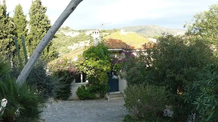 Hôtel Paradis - Dış Mekan