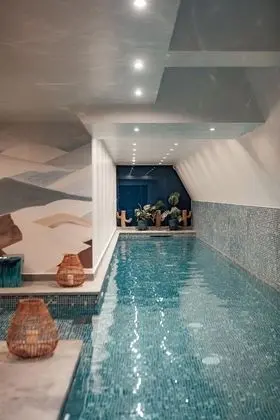 Hôtel Parister - Havuz