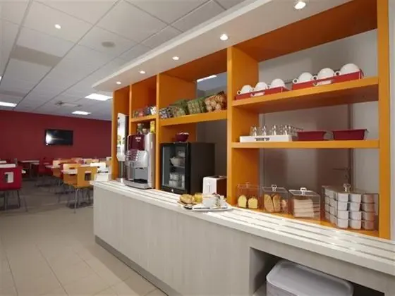 Hôtel Première Classe Caen Nord - Mémorial - Genel