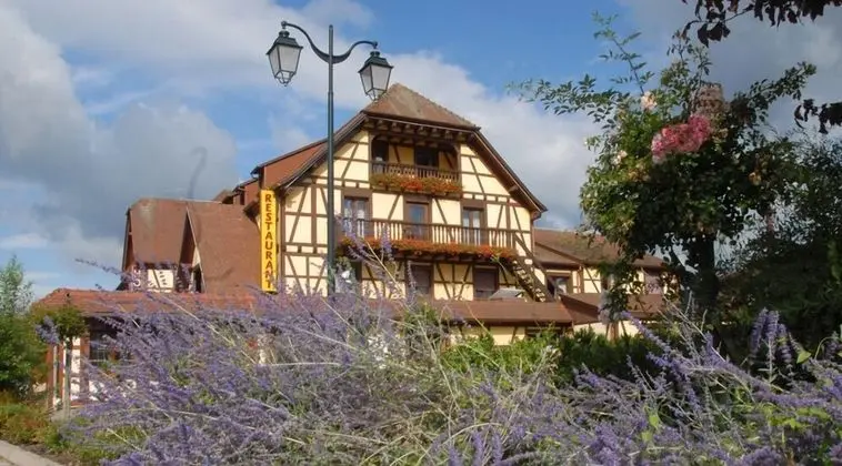 Hôtel Restaurant Au Parc des Cigognes