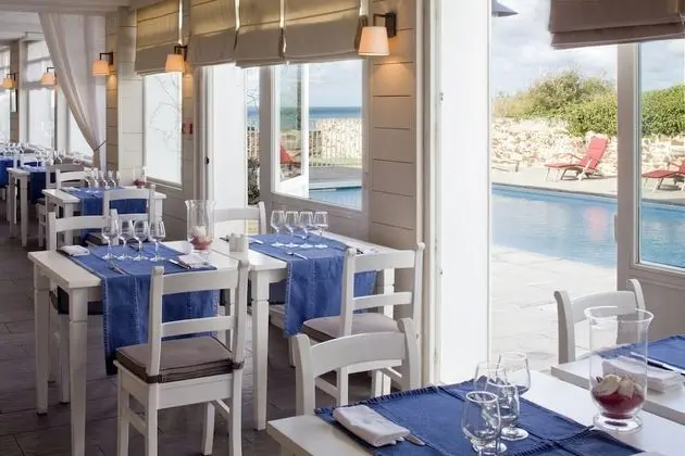 Hôtel Restaurant des Isles - Yerinde Yemek