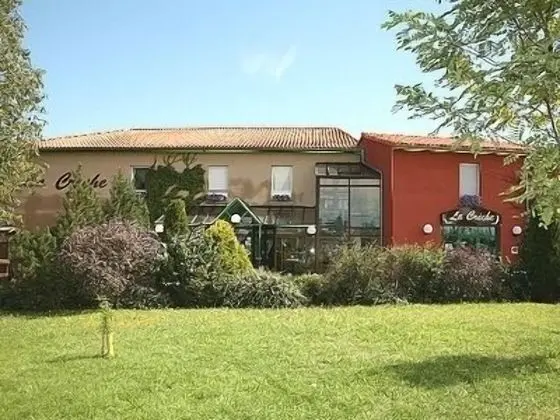 Hôtel-Restaurant La Crèche - 1